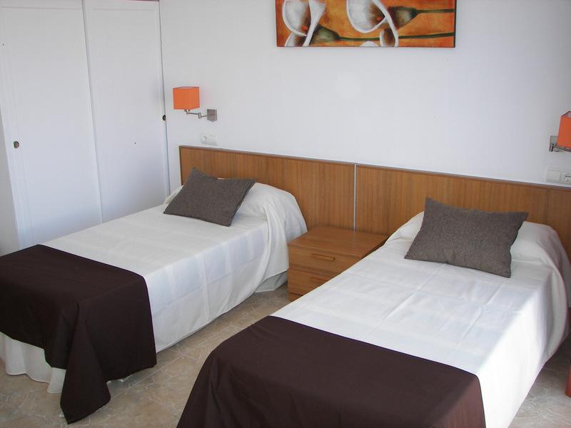 Hostal Los Pinos Es Canar  Bilik gambar