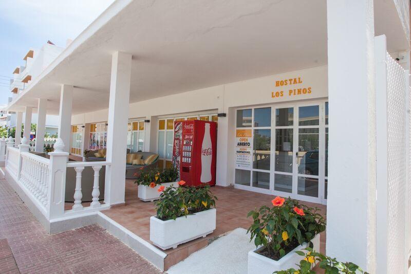 Hostal Los Pinos Es Canar  Luaran gambar