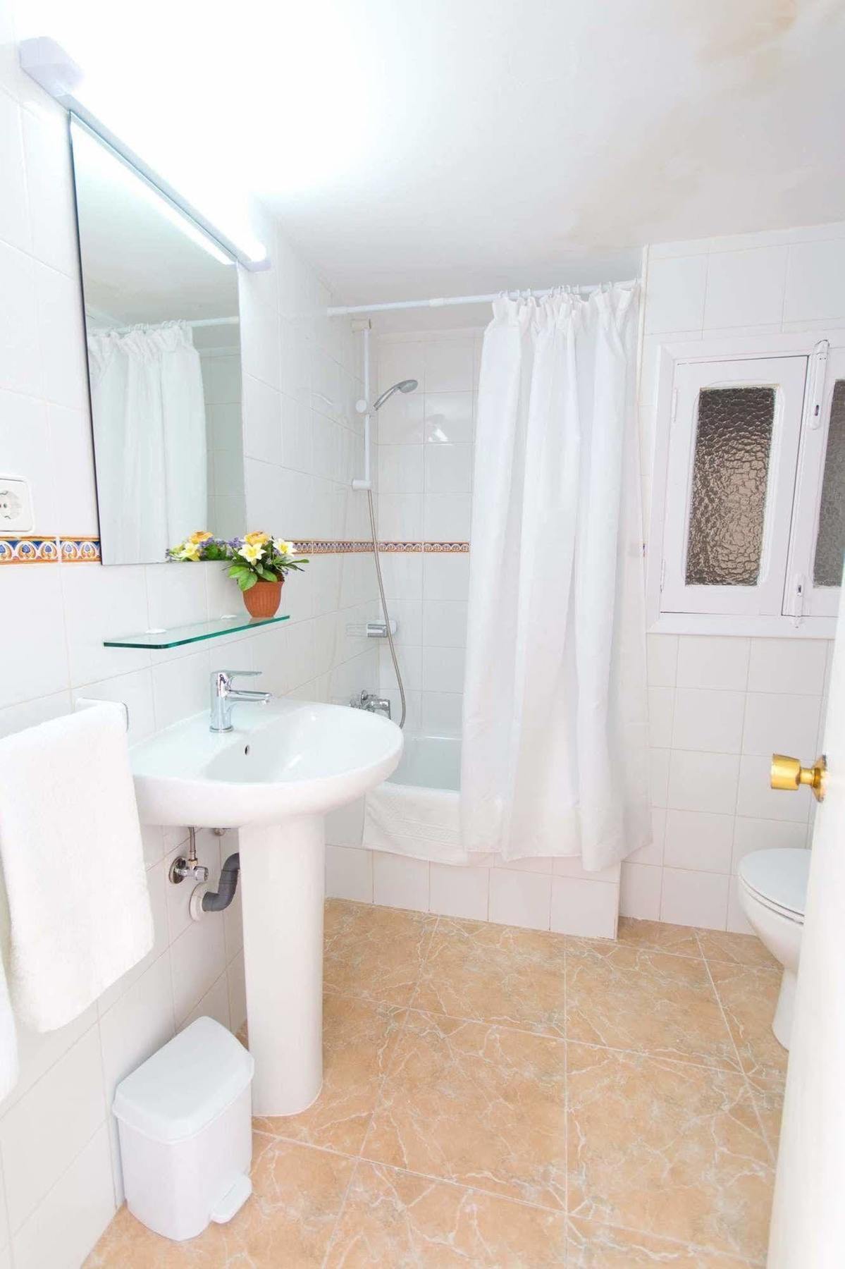 Hostal Los Pinos Es Canar  Luaran gambar